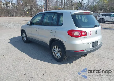 2011 Volkswagen Tiguan S z USA, uszkodzony, nr VIN WVGBV7AX1BW511517